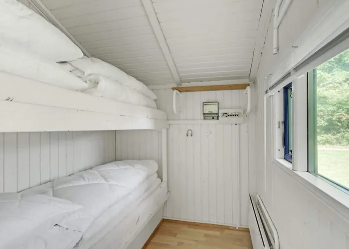 4 Person In Holiday home Hampen